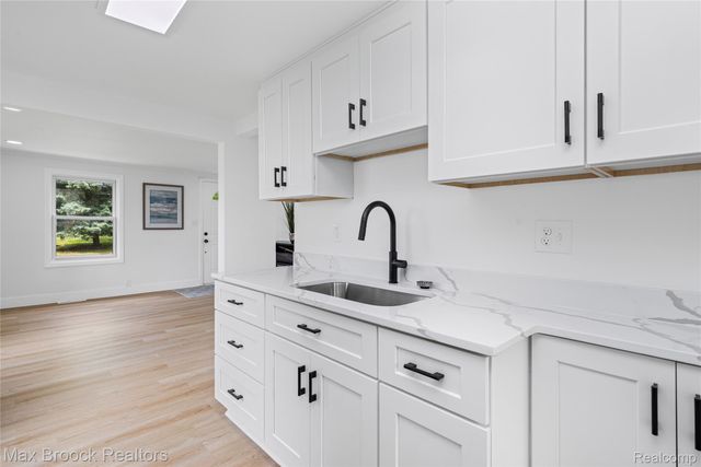 31291 Rexwood Street, Farmington Hills, MI 48334