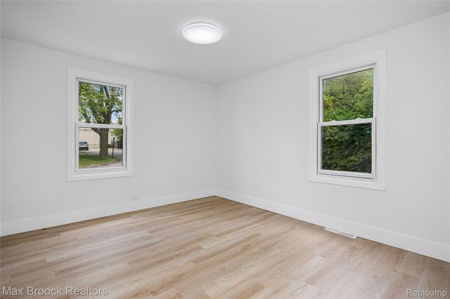 31291 Rexwood Street, Farmington Hills, MI 48334