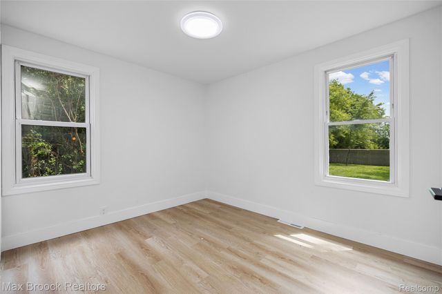 31291 Rexwood Street, Farmington Hills, MI 48334