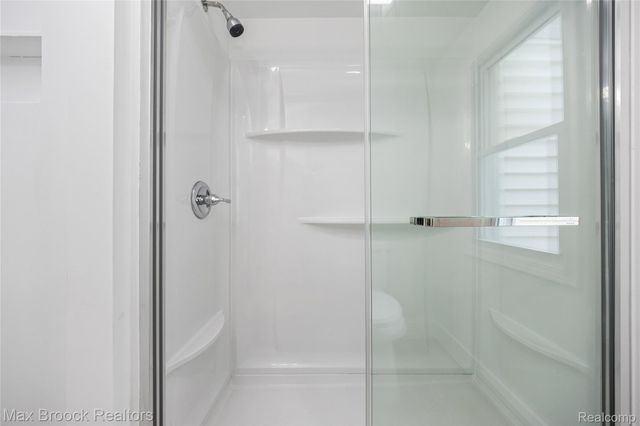 31291 Rexwood Street, Farmington Hills, MI 48334