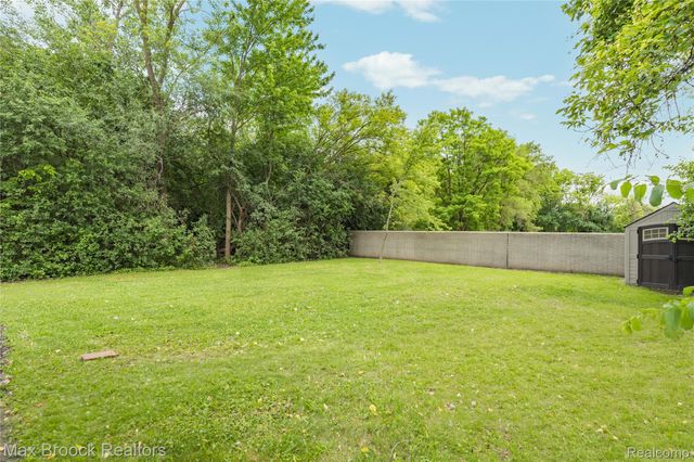 31291 Rexwood Street, Farmington Hills, MI 48334