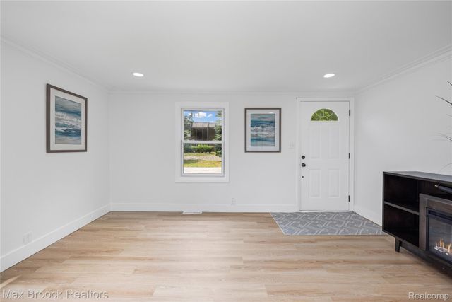 31291 Rexwood Street, Farmington Hills, MI 48334