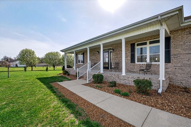 450 Low Gap Rd, Sparta, TN 38583