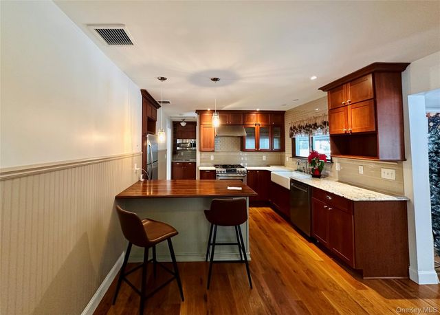 3191 Route 9 2, Cold Spring, NY 10516