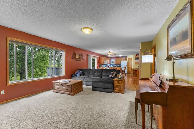 7531 E 250th Street, Elko New Market, MN 55020