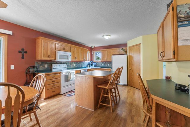 7531 E 250th Street, Elko New Market, MN 55020