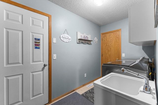 7531 E 250th Street, Elko New Market, MN 55020