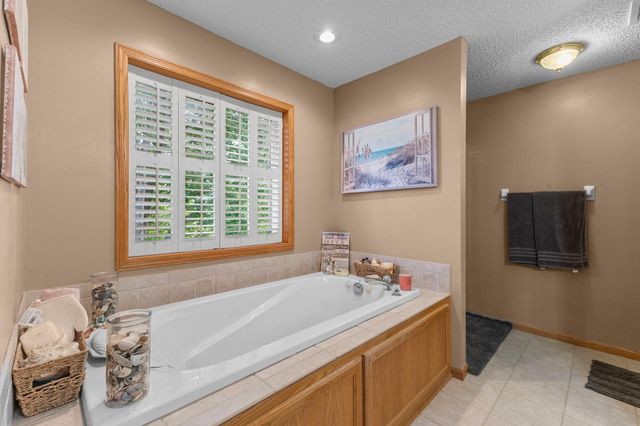 7531 E 250th Street, Elko New Market, MN 55020