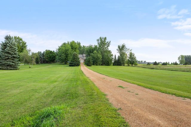 7531 E 250th Street, Elko New Market, MN 55020
