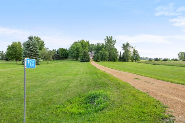 7531 E 250th Street, Elko New Market, MN 55020