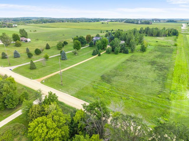 7531 E 250th Street, Elko New Market, MN 55020