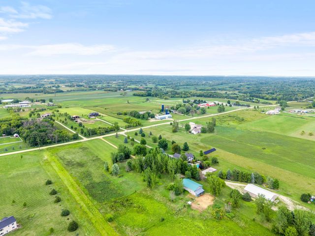 7531 E 250th Street, Elko New Market, MN 55020