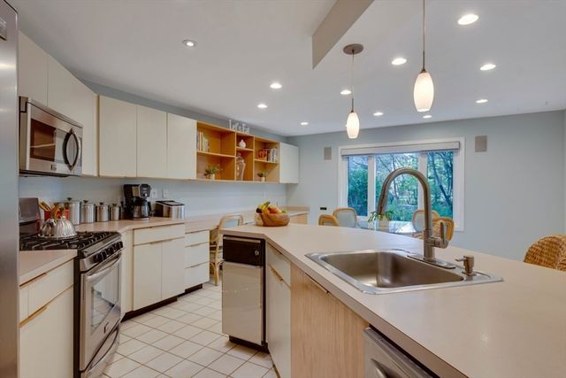 42 Jasper Lane 42, Randolph, MA 02368