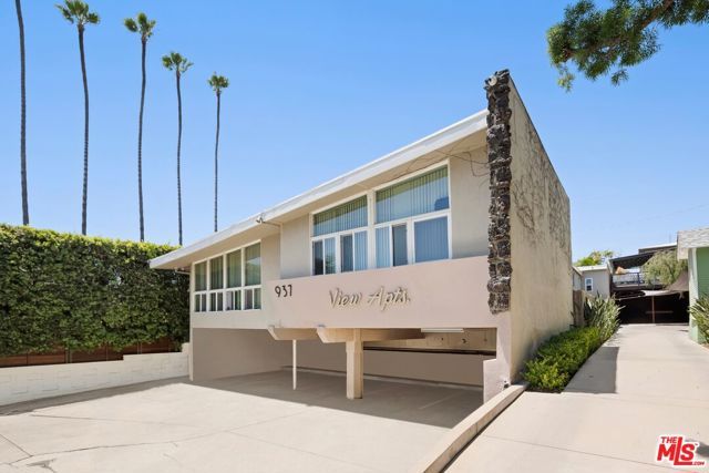 937 Hilldale Avenue, West Hollywood, CA 90069