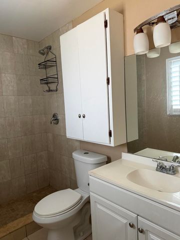 320 SE 10th Street C, Pompano Beach, FL 33060