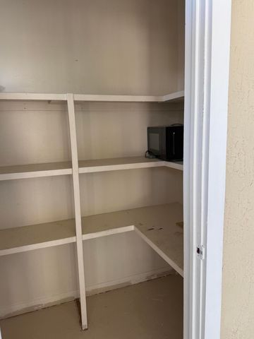 320 SE 10th Street C, Pompano Beach, FL 33060