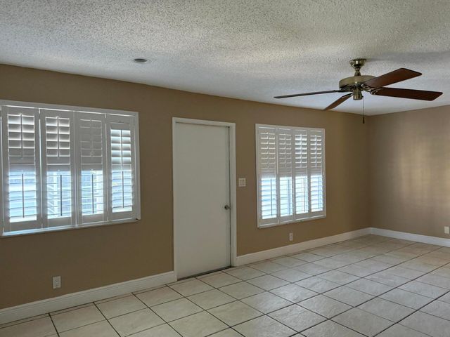 320 SE 10th Street C, Pompano Beach, FL 33060