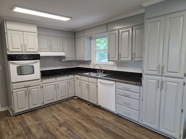 342 Cross Timbers Dr, Nashville, TN 37221