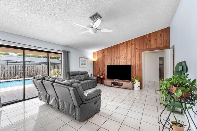 1217 NW 111TH Way, Coral Springs, FL 33071