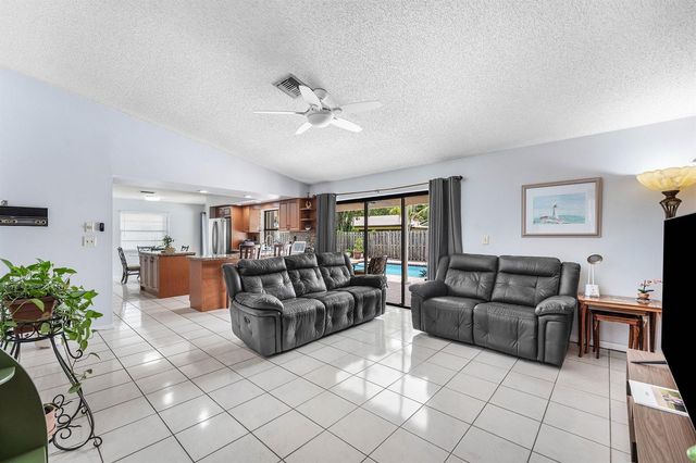 1217 NW 111TH Way, Coral Springs, FL 33071