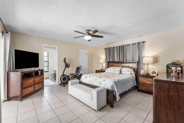 1217 NW 111TH Way, Coral Springs, FL 33071