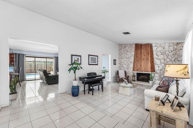 1217 NW 111TH Way, Coral Springs, FL 33071