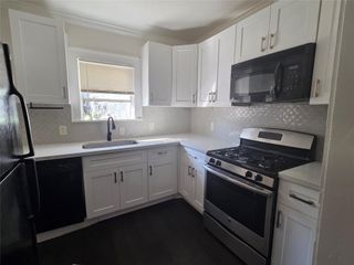 114 Canton Street B 1/2, Houston, TX 77012