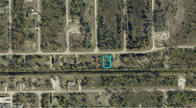 1036 Candlelight DR, Lehigh Acres, FL 33974