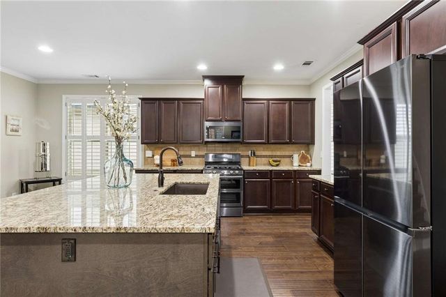 3541 S Sherwood Road SE, Smyrna, GA 30082