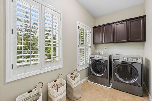 3541 S Sherwood Road SE, Smyrna, GA 30082