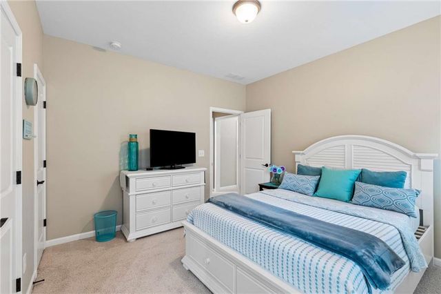 3541 S Sherwood Road SE, Smyrna, GA 30082