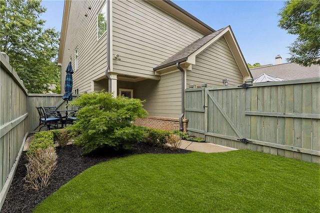 3541 S Sherwood Road SE, Smyrna, GA 30082