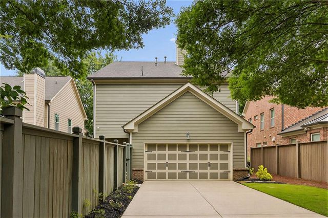 3541 S Sherwood Road SE, Smyrna, GA 30082