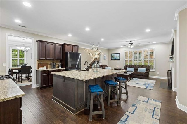3541 S Sherwood Road SE, Smyrna, GA 30082