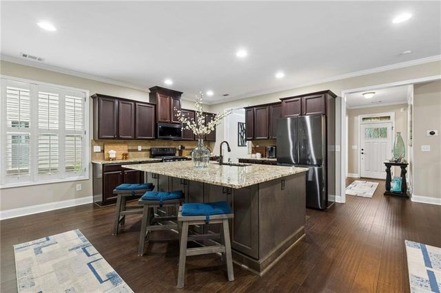 3541 S Sherwood Road SE, Smyrna, GA 30082