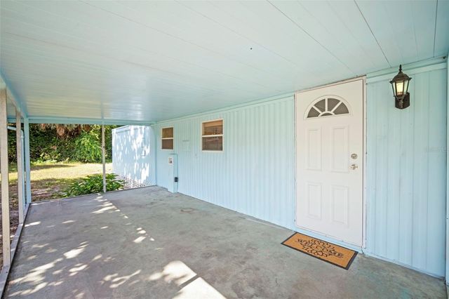 1389 NW 7TH LANE, Lake Panasoffkee, FL 33538