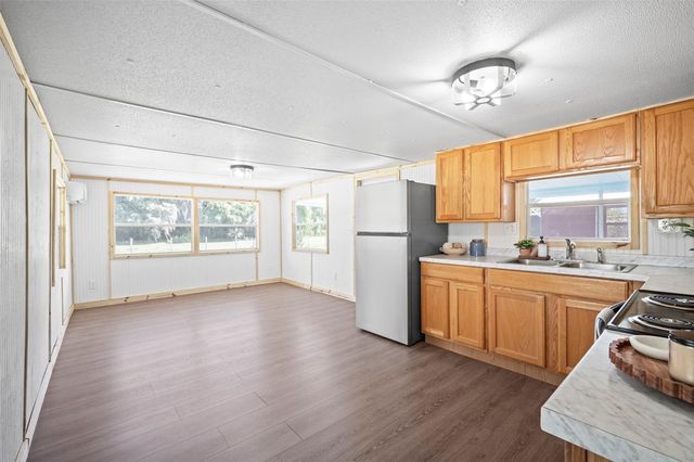 1389 NW 7TH LANE, Lake Panasoffkee, FL 33538