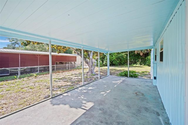 1389 NW 7TH LANE, Lake Panasoffkee, FL 33538