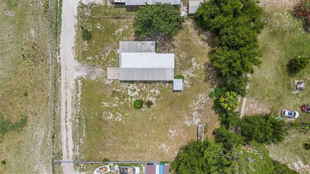 1389 NW 7TH LANE, Lake Panasoffkee, FL 33538
