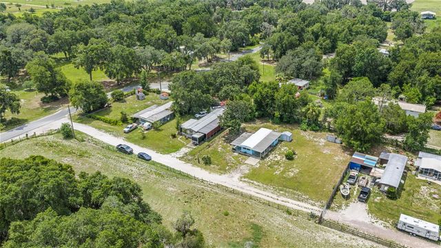 1389 NW 7TH LANE, Lake Panasoffkee, FL 33538