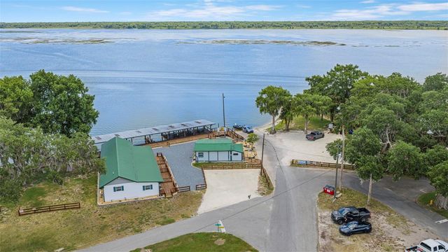 1389 NW 7TH LANE, Lake Panasoffkee, FL 33538