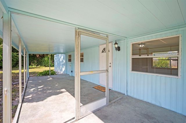 1389 NW 7TH LANE, Lake Panasoffkee, FL 33538