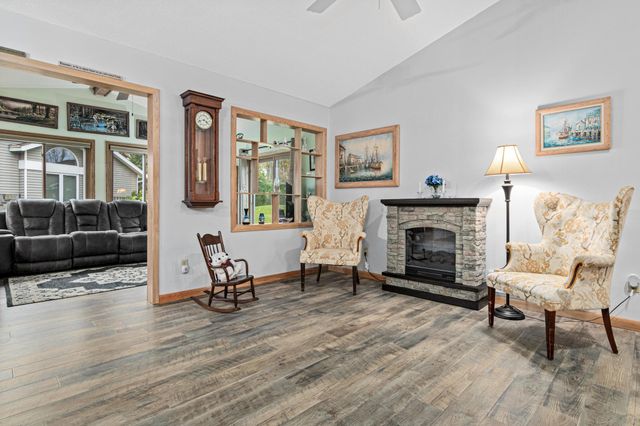 2013 91st Lane N, Brooklyn Park, MN 55443