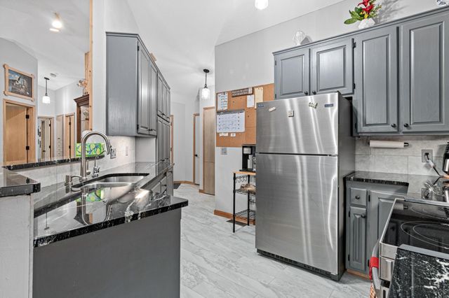 2013 91st Lane N, Brooklyn Park, MN 55443