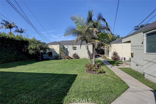 1428 Ocean Park, Santa Monica, CA 90405