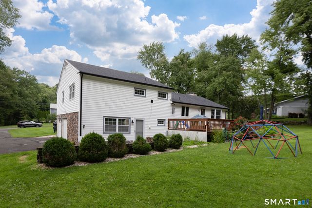 123 Northwood Drive, Middlebury, CT 06762