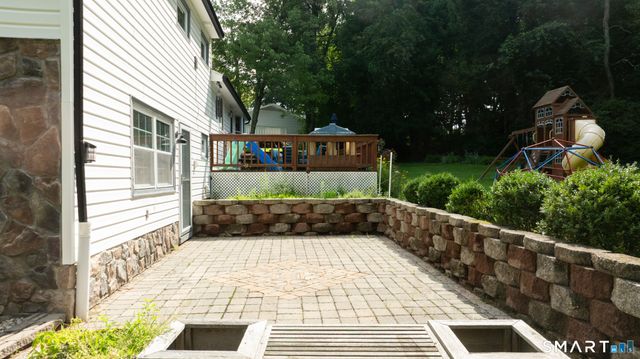 123 Northwood Drive, Middlebury, CT 06762