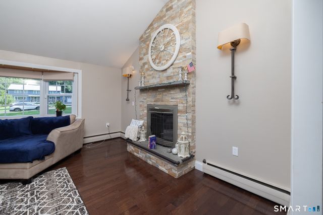 123 Northwood Drive, Middlebury, CT 06762