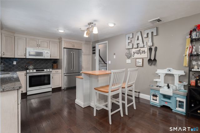 123 Northwood Drive, Middlebury, CT 06762