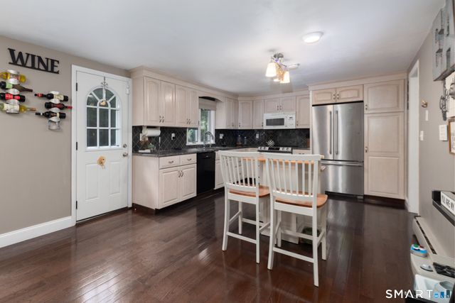123 Northwood Drive, Middlebury, CT 06762